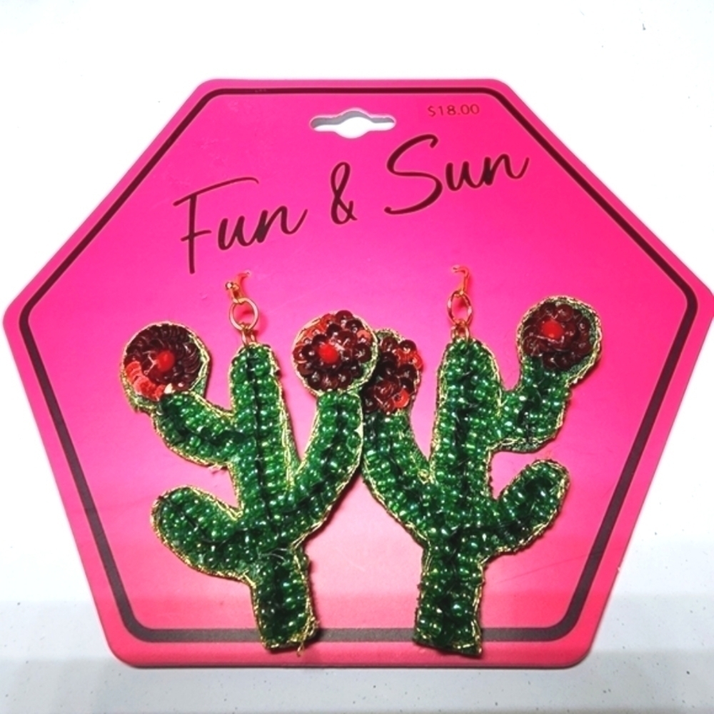 SWEET Beaded Catus Shaped Earrings